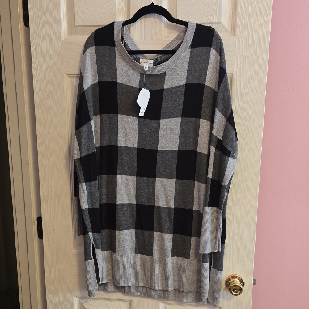 Wonderly‎ Two-Tone Gray Knit Sweater
